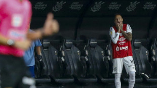 Santos demite t&eacute;cnico portugu&ecirc;s Pedro Caixinha