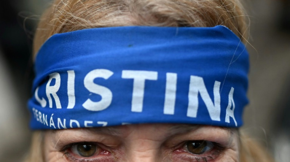 MP pede que Justiça argentina negue prisão domiciliar a ex-presidente Cristina Kirchner