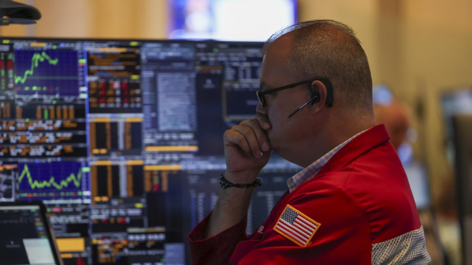 Wall Street gira in negativo, Dj -0,41%, Nasdaq -0,15%