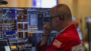 Wall Street gira in negativo, Dj -0,41%, Nasdaq -0,15%