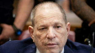 Harvey Weinstein considerado culpado por uma acusação de agressão sexual