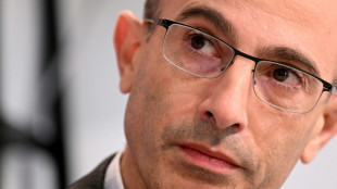Milei defiende su apuesta por una IA sin regulaci&oacute;n tras la advertencia del historiador Harari
