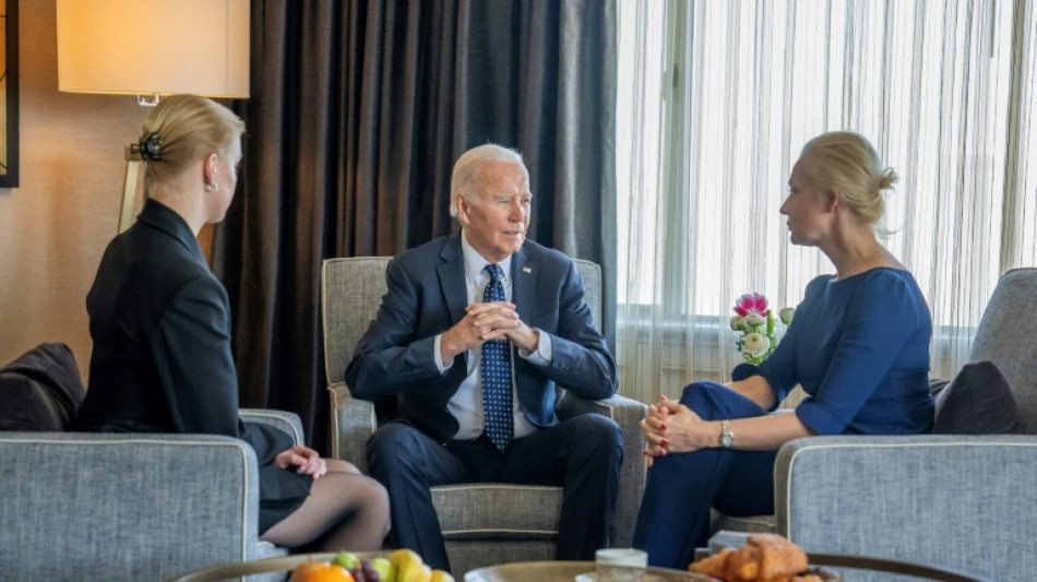Biden a rencontr&eacute; la veuve et la fille de Navalny &agrave; San Francisco 