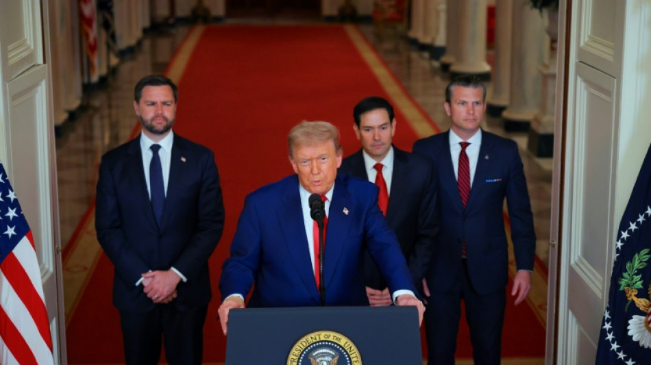 EUA ataca 3 instalações nucleares no Irã; Trump ameaça com mais ataques