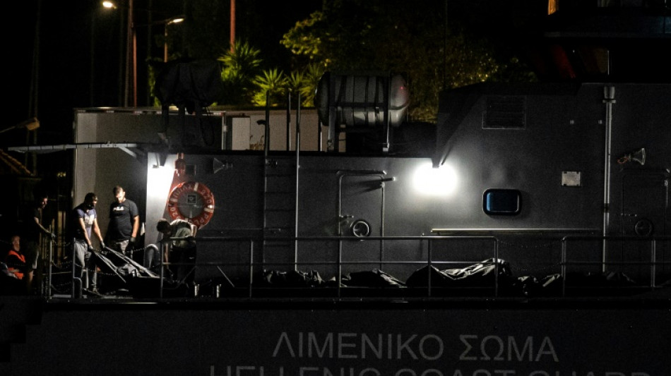 Gr&egrave;ce: les recherches se poursuivent apr&egrave;s le naufrage d'un bateau de migrants