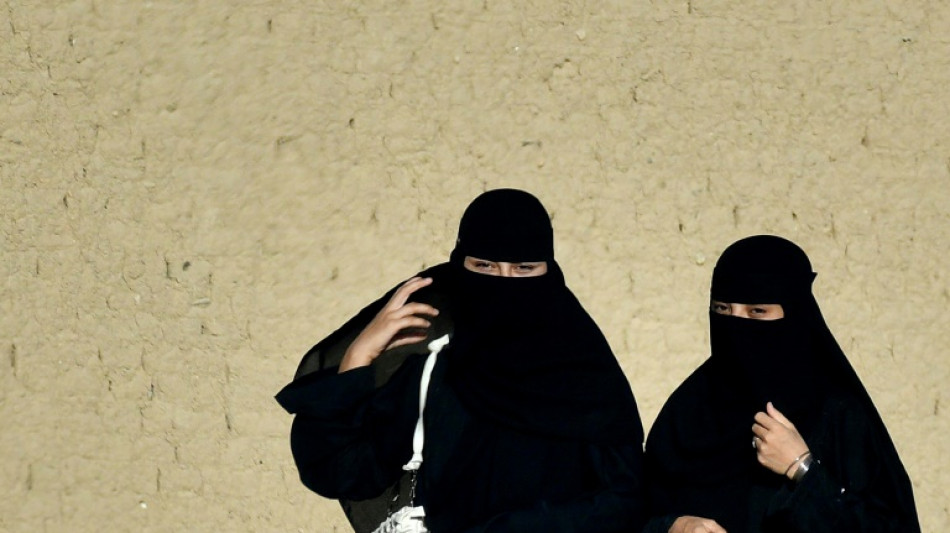 Assembleia Geral da ONU denuncia 'segregação' de mulheres no Afeganistão