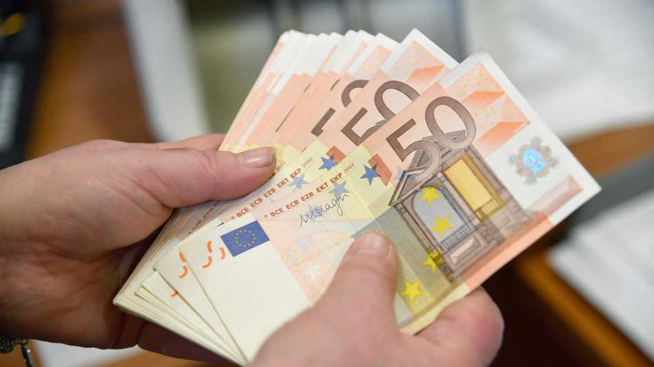 Pressione fiscale al 37,3%, sale di mezzo punto