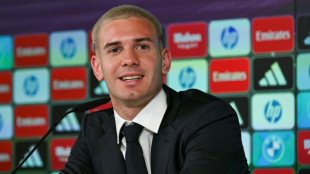 Mastantuono lembra Di Stefano em sua apresenta&ccedil;&atilde;o no Real Madrid