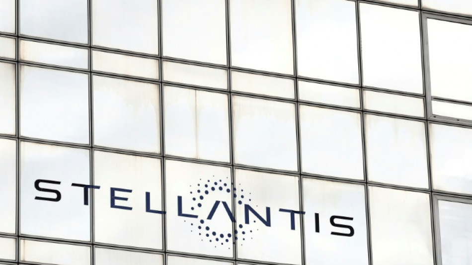 Autokonzern Stellantis f&auml;hrt 2025 massiven Verlust von 22,3 Milliarden Euro ein