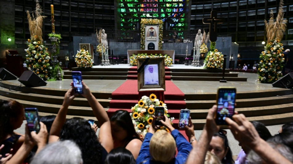 Primeiro destino de seu papado, Brasil relembra Francisco com emo&ccedil;&atilde;o
