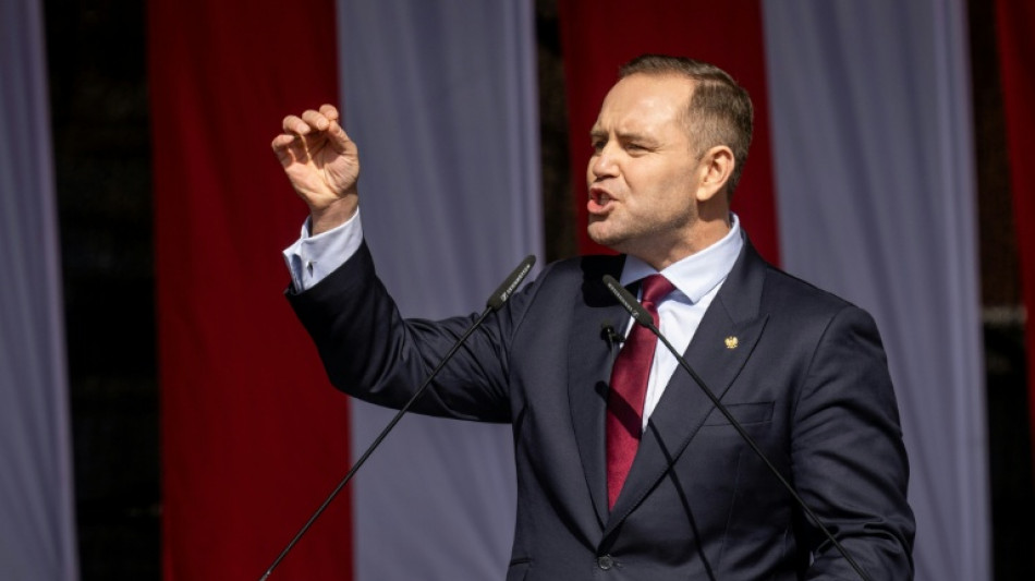 L'historien conservateur Karol Nawrocki investi pr&eacute;sident de la Pologne