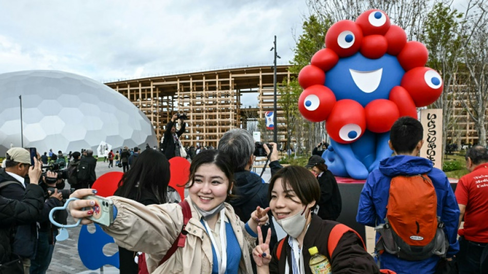 Osaka inaugura uma Expo 2025 futurista em um mundo de divis&otilde;es