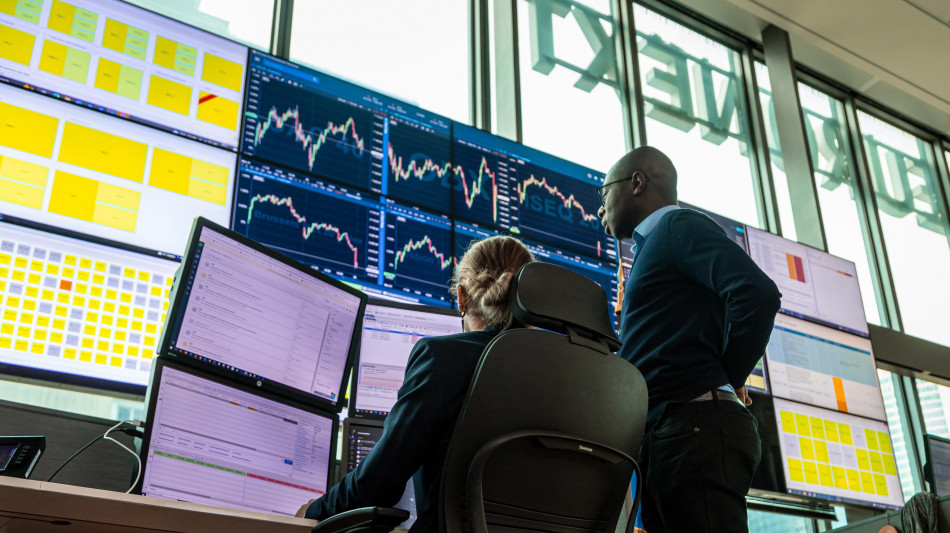 Borsa: l'Europa chiude in rialzo tra dati Usa e trattativa dazi