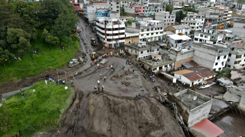 El aluvi&oacute;n que golpe&oacute; a la capital de Ecuador dej&oacute; 27 muertos y 53 heridos