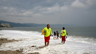 Roslyn toca tierra en Pac&iacute;fico mexicano como hurac&aacute;n categor&iacute;a 3