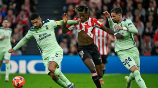 Nico Williams apuesta por el Athletic, con el que renueva hasta 2035