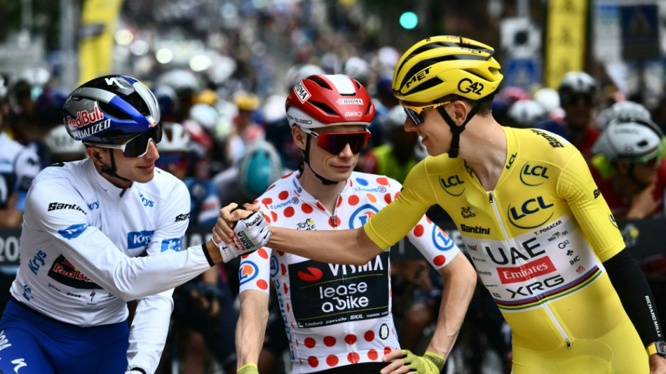 Dritter und Wei&szlig;es Trikot: Lipowitz kr&ouml;nt Deb&uuml;t - Pogacar siegt