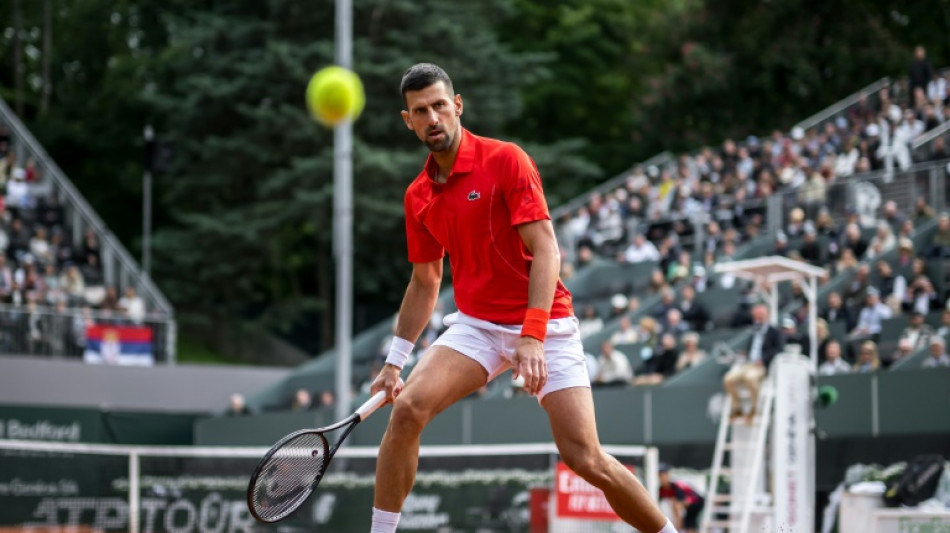Djokovic avan&ccedil;a &agrave;s semifinais em Genebra; Ruud elimina B&aacute;ez