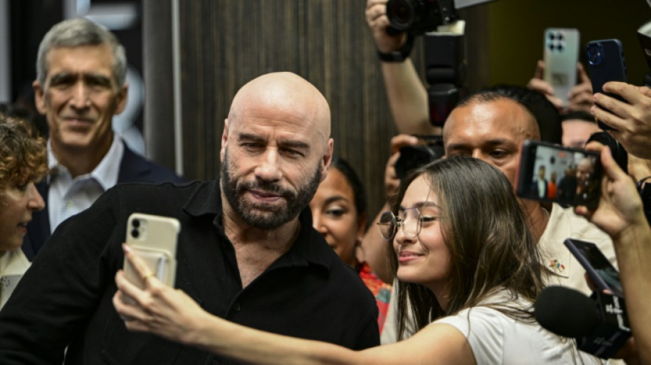 Travolta causa euforia en cierre de festival de cine en Panam&aacute;