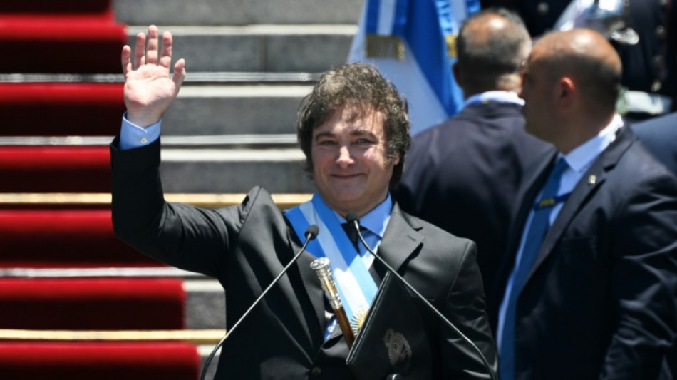 Argentine: l'ultralib&eacute;ral Milei investi pr&eacute;sident, promet au pays  un "choc" d'aust&eacute;rit&eacute;