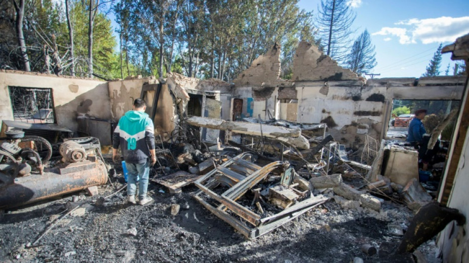 Evac&uacute;an 200 viviendas por un incendio en la Patagonia argentina