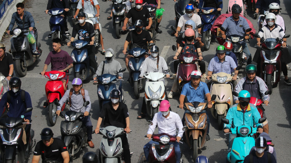 Vietnam spinge sull'elettrico e promuove scambio batterie