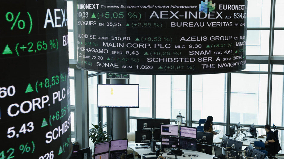 Borsa: l'Europa chiude in rosso, Parigi -1,1%