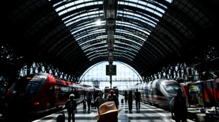 Fernverkehr mit Bahn und Bus: Vier Prozent mehr Fahrgäste im ersten Halbjahr 