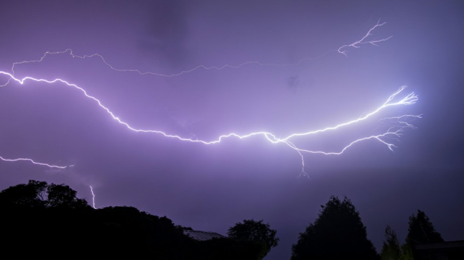 Orages et pluie-inondation: un mort et six bless&eacute;s, le sud-est en vigilance orange