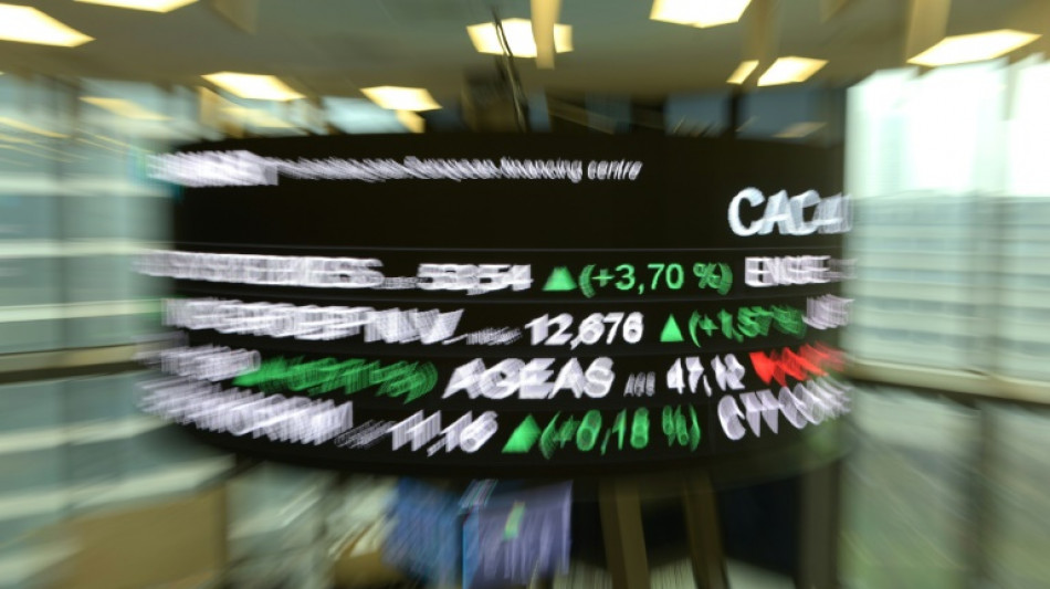 La Bourse de Paris tente un rebond &agrave; la faveur d'un r&eacute;pit sur les devises