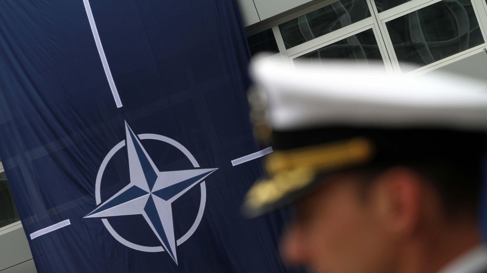 Nato, da Berlino 500 milioni per le armi Usa all'Ucraina