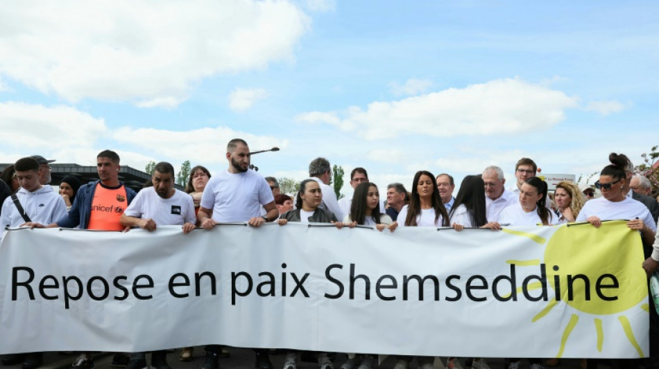 A Viry-Ch&acirc;tillon, les habitants marchent pour Shemseddine, l'adolescent battu &agrave; mort