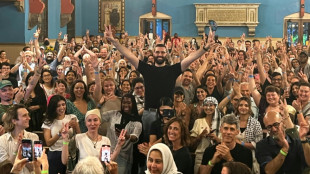 Fotógrafo de Gaza Motaz Azaiza, estrela nas redes por contar a guerra