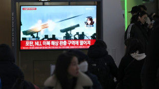 La Cor&eacute;e du Nord tire plus de 60 obus pr&egrave;s de l'&icirc;le sud-cor&eacute;enne de Yeonpyeong