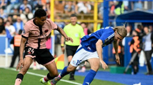L1: avant Arsenal, le PSG tr&egrave;s remani&eacute; tr&eacute;buche &agrave; Strasbourg