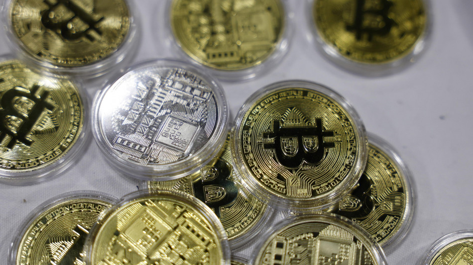 Valore mercato delle critpovalute vola a 4.000 miliardi