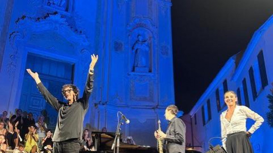 Cammariere, eleganza e ironia