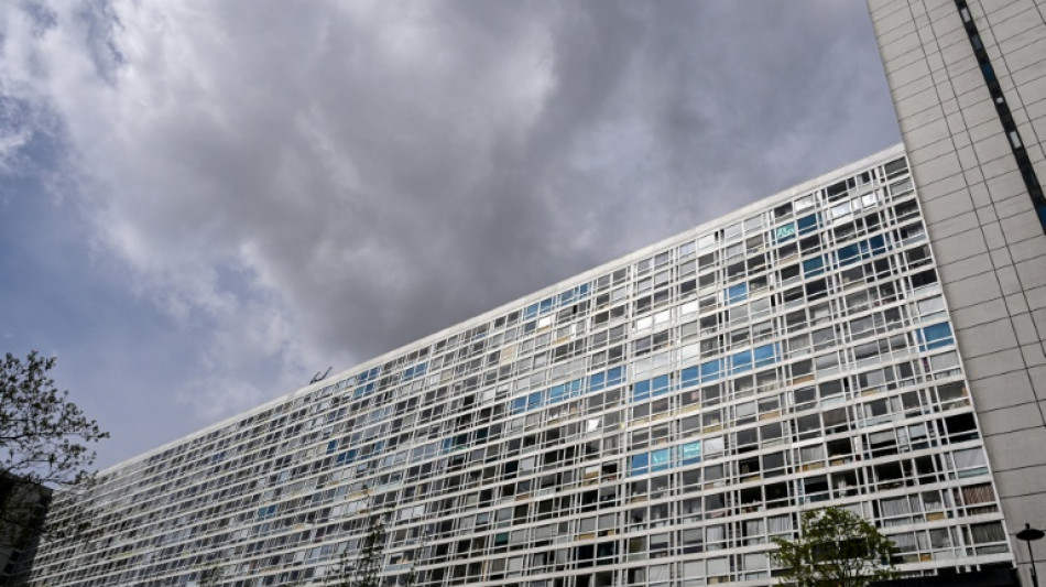 "Patrimoine majeur" ou passoire &eacute;nerg&eacute;tique : la r&eacute;novation de l'immeuble Mouchotte &agrave; Paris divise