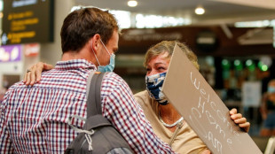 C&acirc;lins et larmes de joie en Nouvelle-Z&eacute;lande qui rouvre progressivement ses fronti&egrave;res