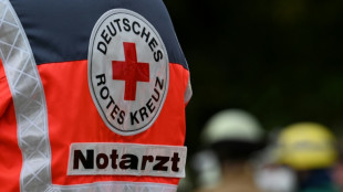 Arbeitsunfall in Rostock: Dachdecker st&uuml;rzt in Tod