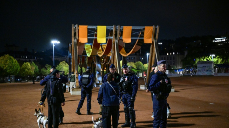 Francia empieza a juzgar a los detenidos durante los disturbios y anuncia nuevos toques de queda