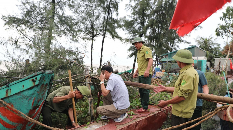 Tifone Kajiki, oltre 325mila persone evacuate in Vietnam