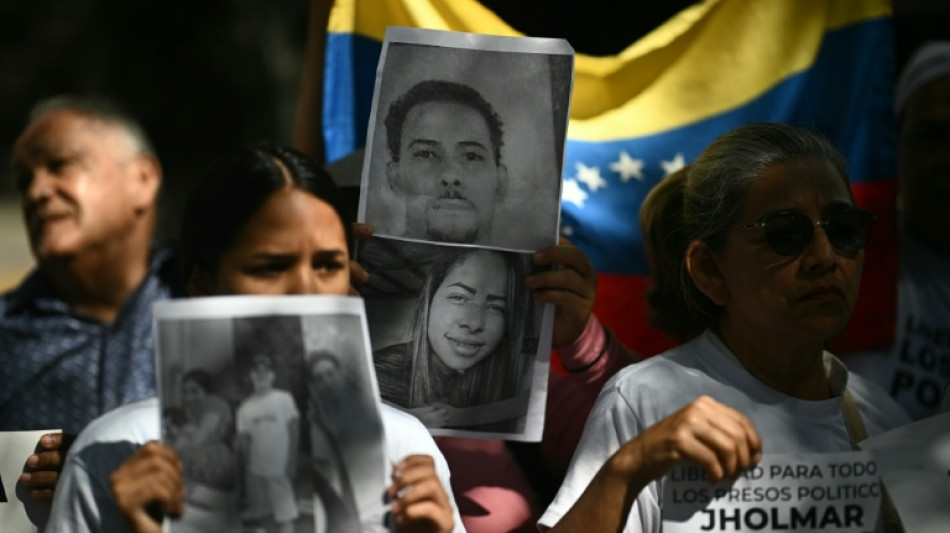 Desaparecimento for&ccedil;ado de 200 presos pol&iacute;ticos gera protestos na Venezuela