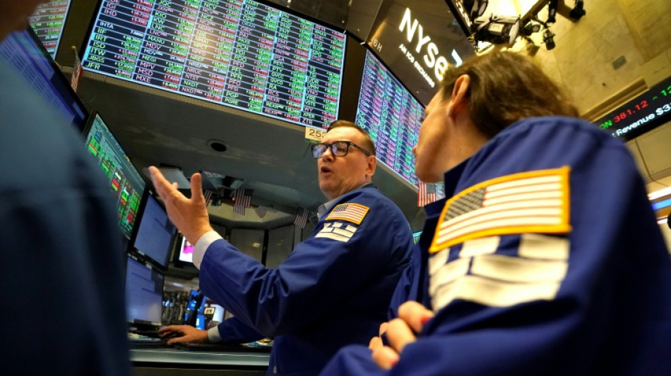 Wall Street ouvre en hausse pour d&eacute;buter un mois de d&eacute;cembre propice aux gains