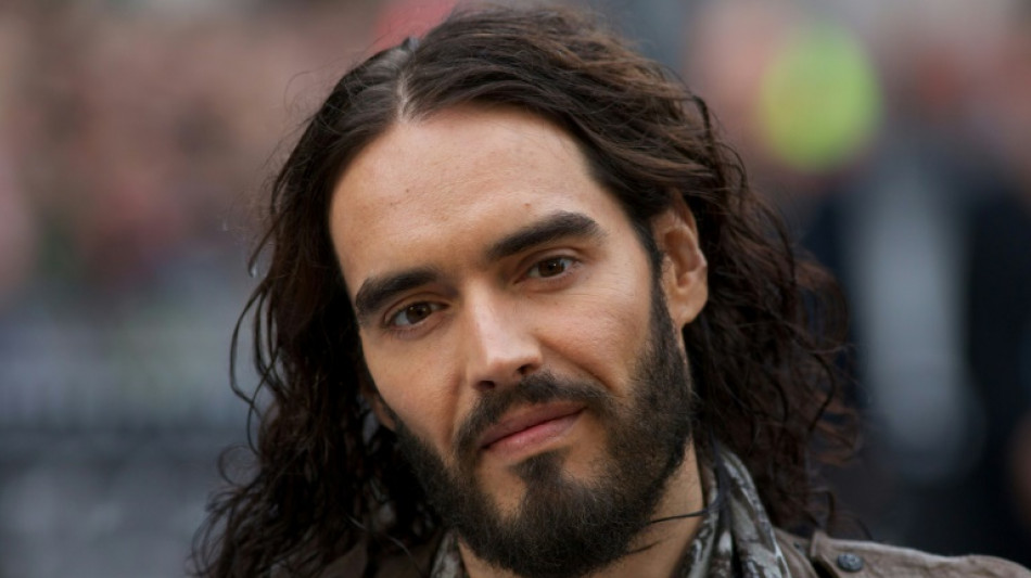 Polic&iacute;a entrega a la fiscal&iacute;a brit&aacute;nica expediente de investigaci&oacute;n sobre el c&oacute;mico Russell Brand