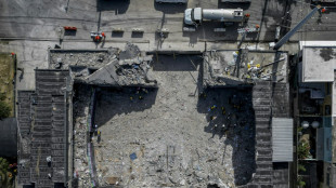 Discoth&egrave;que de Saint-Domingue: deuil et  identification des corps en attendant le bilan final 