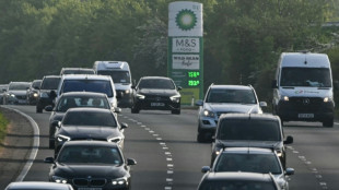 UK inflation drops ahead of expected war-fuelled jump 