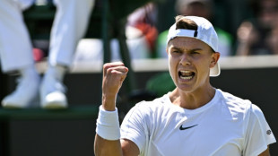 Holger Rune vence espanhol Roberto Carball&eacute;s e vai &agrave; terceira rodada de Wimbledon