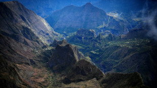 Dans le cirque de Mafate, à La Réunion, le cyclone et le chikungunya plombent le tourisme