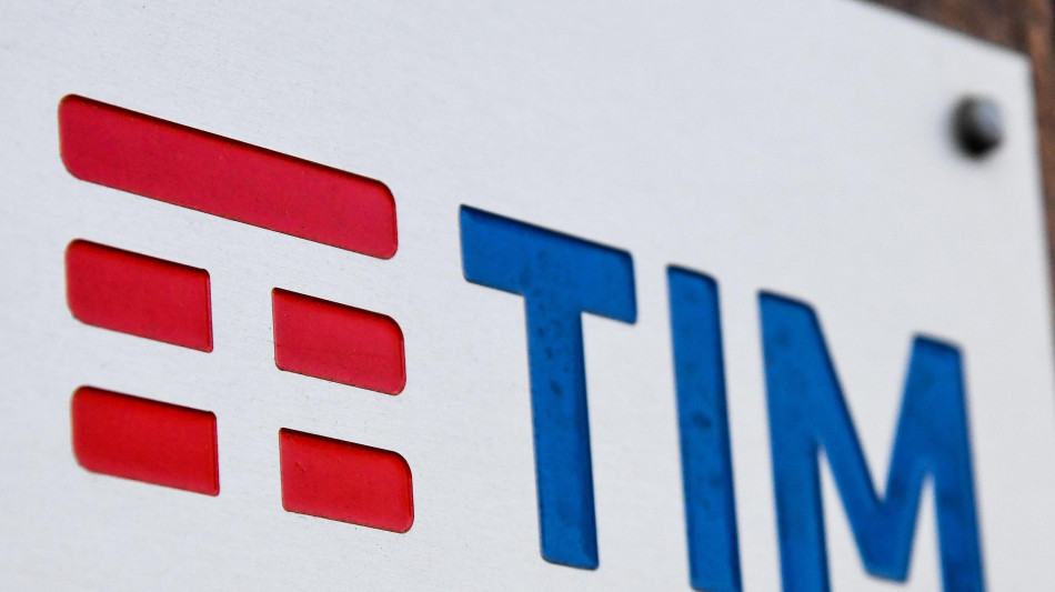 Tim torna in utile nel 2025 per 519 milioni